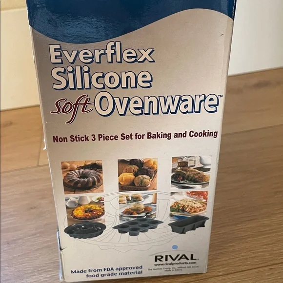 Rival everflex silicone soft ovenware 3 piece nonstick set - Picture 3 of 3